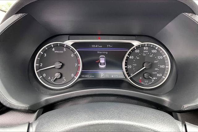 Certified 2025 Nissan Sentra SR FWD image 26