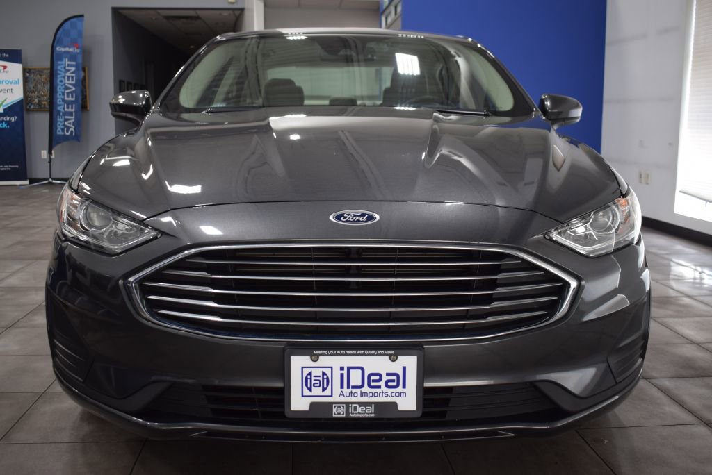 Used 2020 Ford Fusion SE image 6