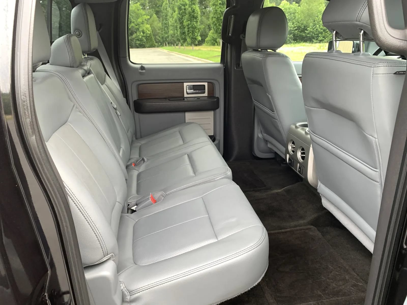 Used 2014 Ford F150 Lariat w/ Equipment Group 501A Mid RWD image 32