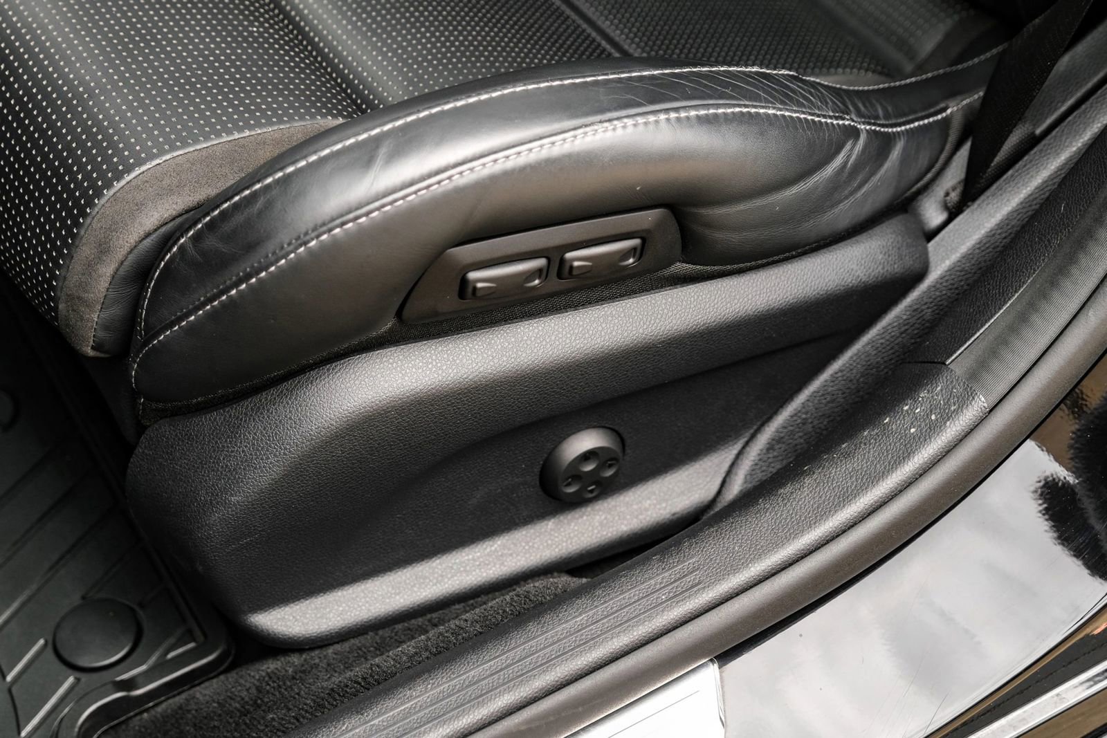 Used 2018 Mercedes-Benz C 63 AMG S image 37