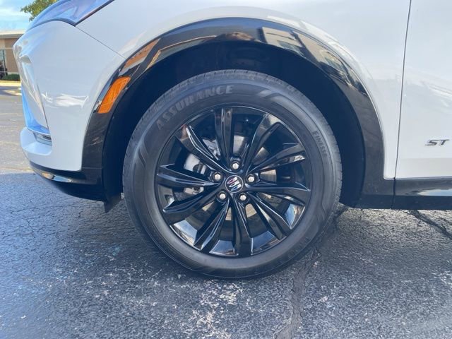 Used 2025 Buick Envista Sport Touring image 15