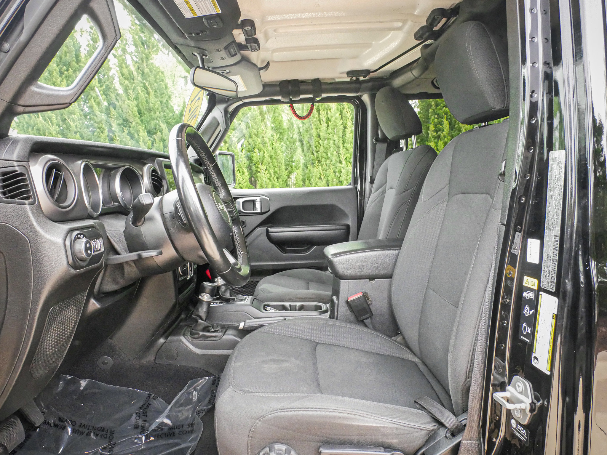 Used 2021 Jeep Gladiator Sport image 16