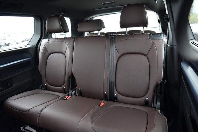 New 2025 Volkswagen ID. Buzz Pro S image 21