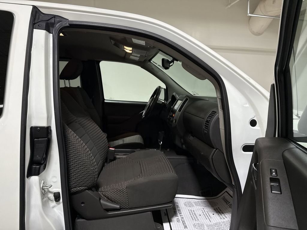 Used 2021 Nissan Frontier SV image 21