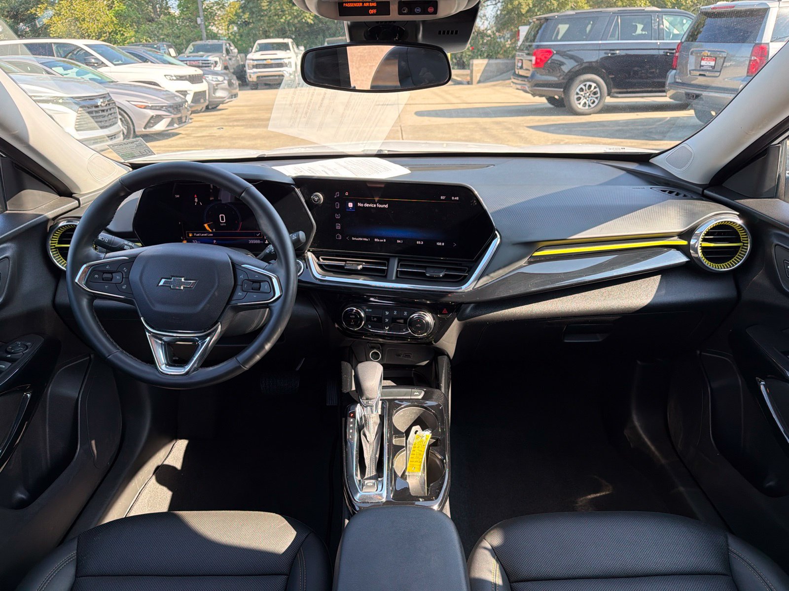 Used 2025 Chevrolet Trax ACTIV w/ Sunroof Package FWD image 9