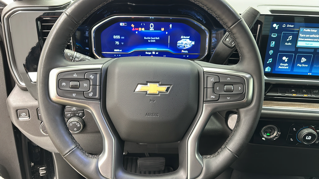 Used 2024 Chevrolet Silverado 1500 LT AWD/4WD image 15