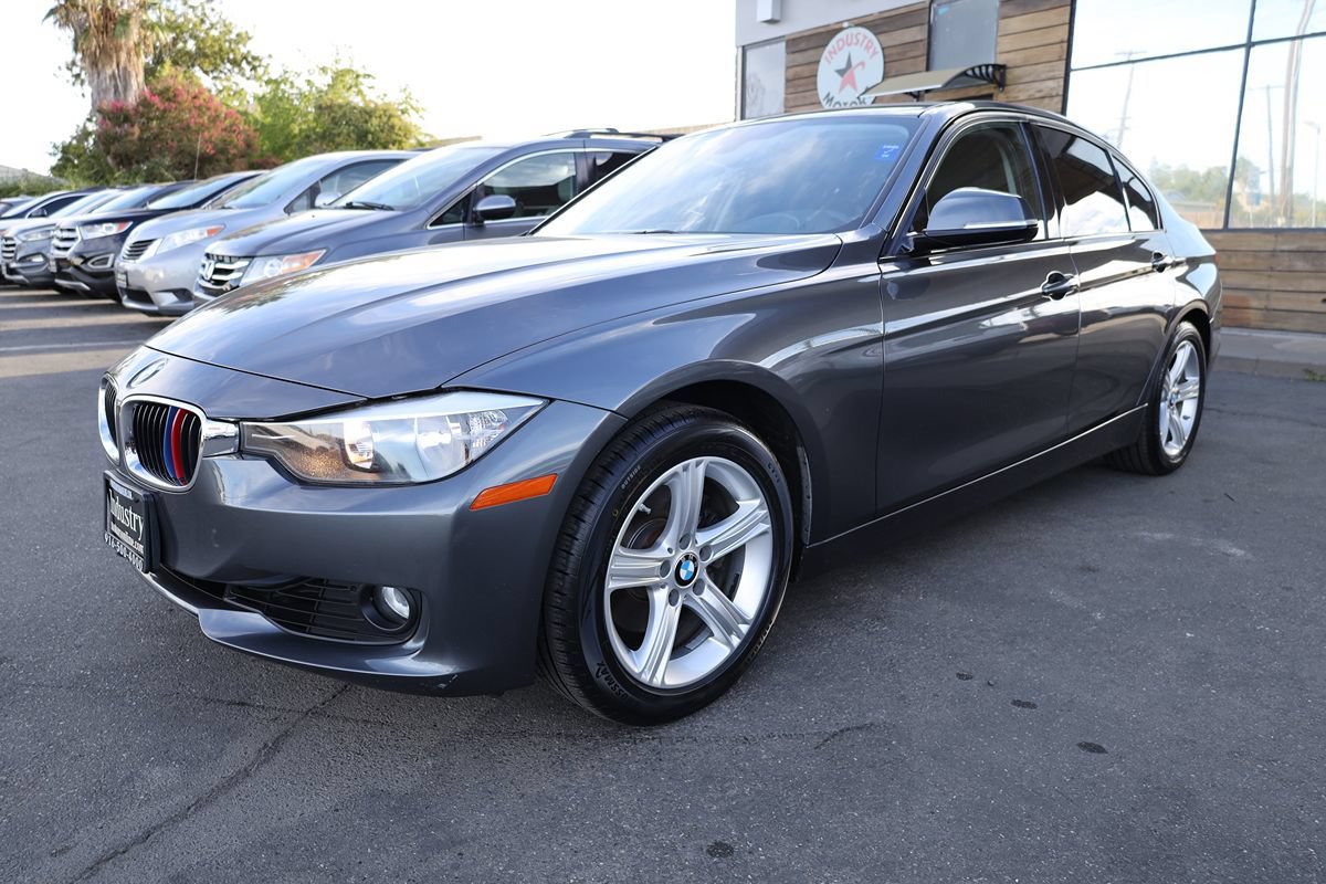 Used 2015 BMW 328i Sedan RWD image 32