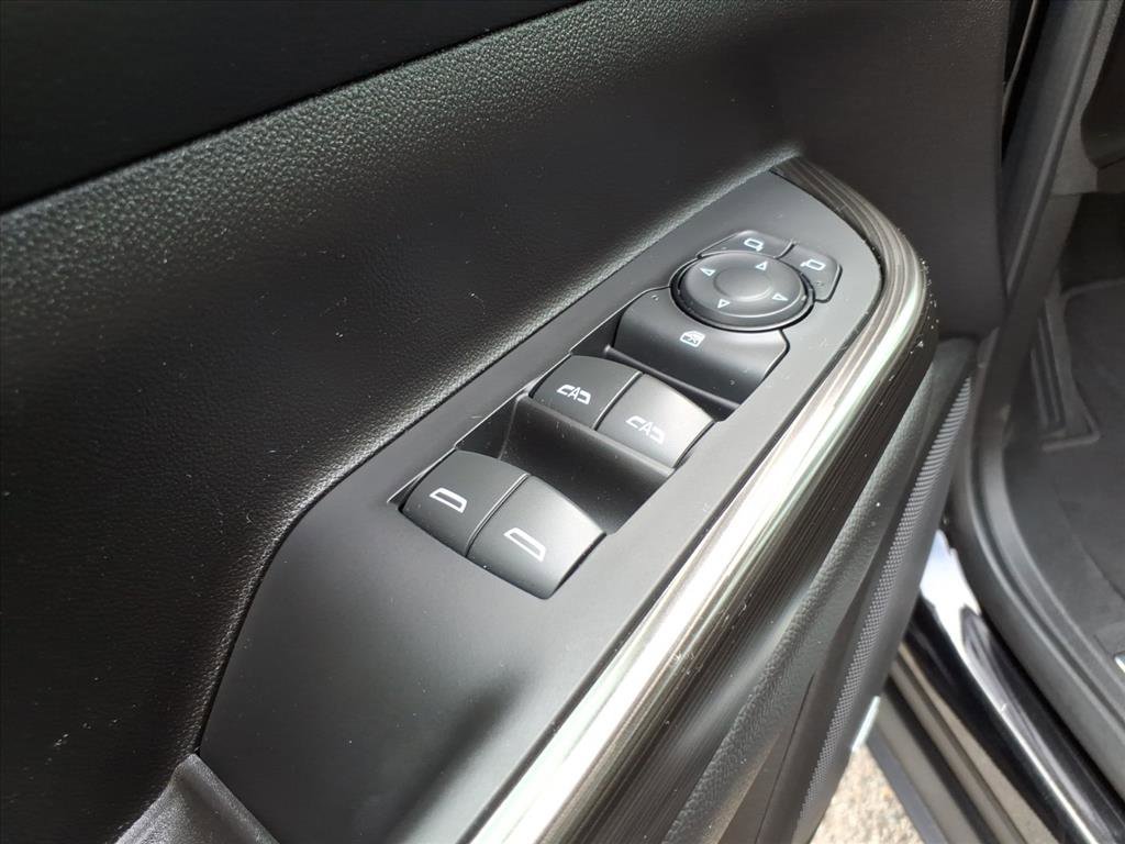 Certified 2023 GMC Acadia SLT image 16