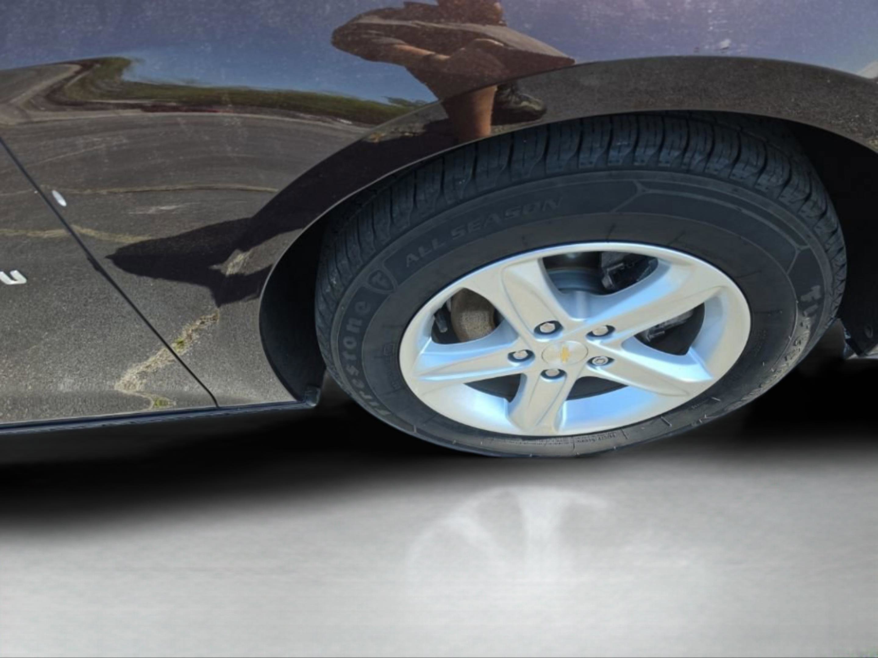 Used 2020 Chevrolet Malibu LS FWD image 33