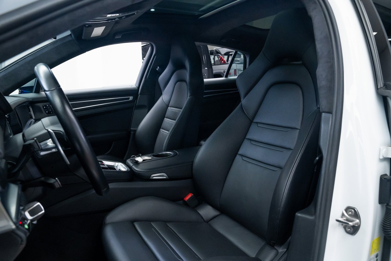 Used 2019 Porsche Panamera Turbo image 17