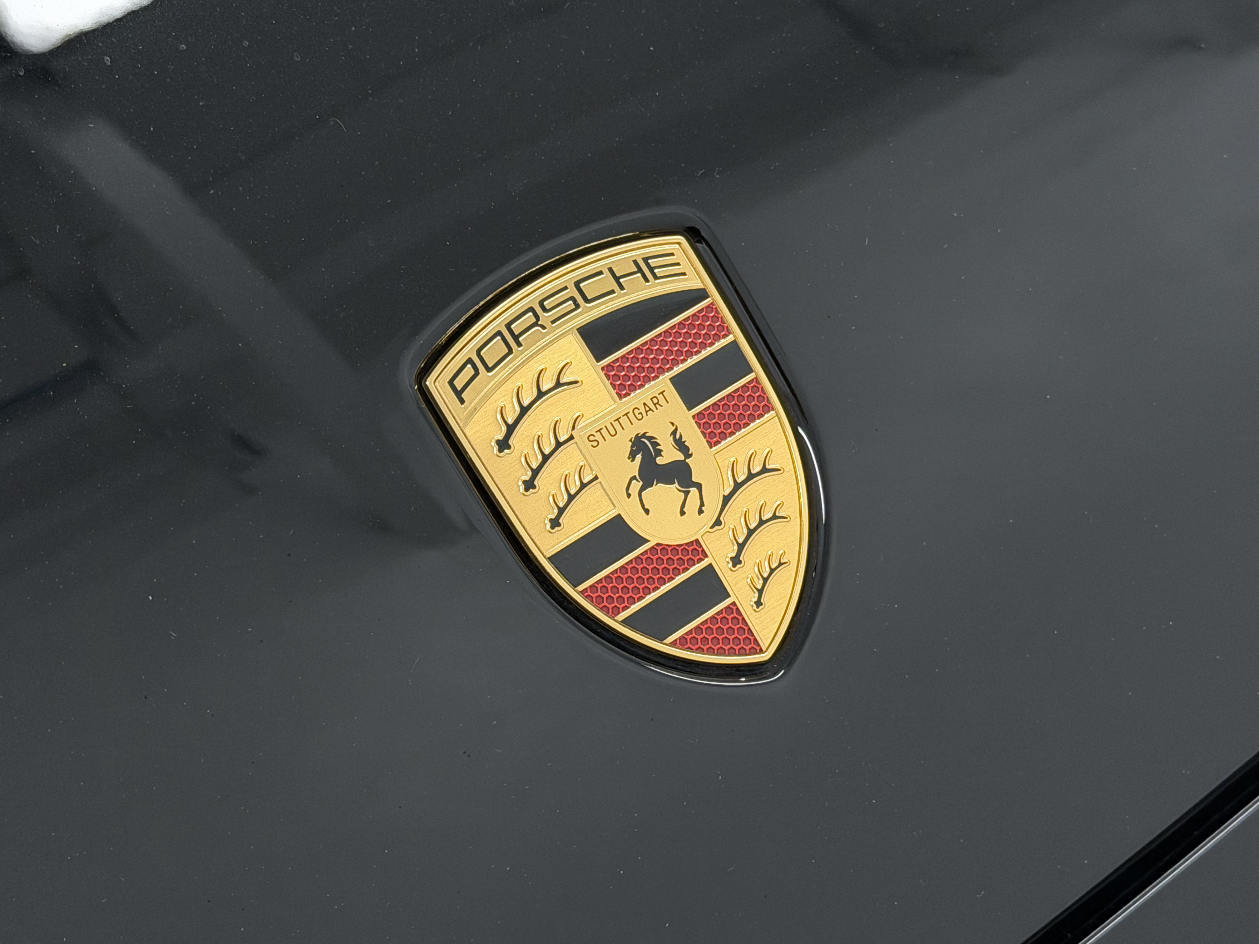 Certified 2025 Porsche Macan Electric RWD image 67
