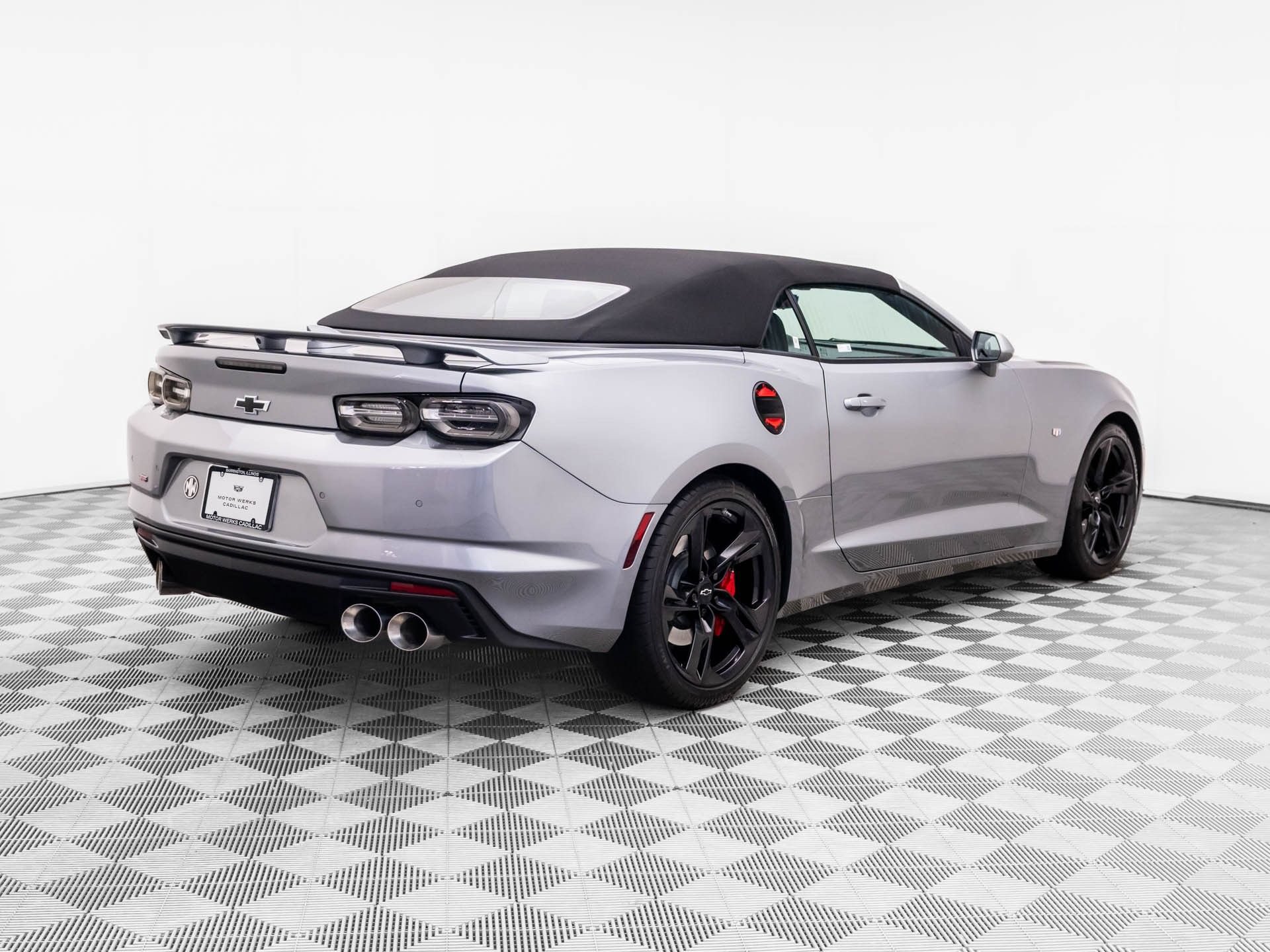 Used 2023 Chevrolet Camaro SS RWD image 5
