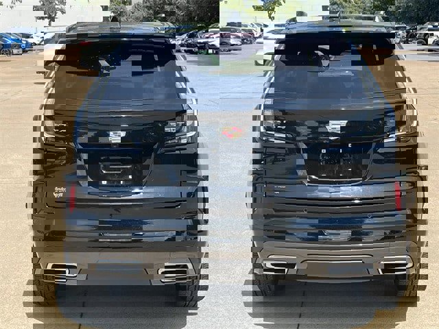 Used 2024 Cadillac XT4 Sport image 5