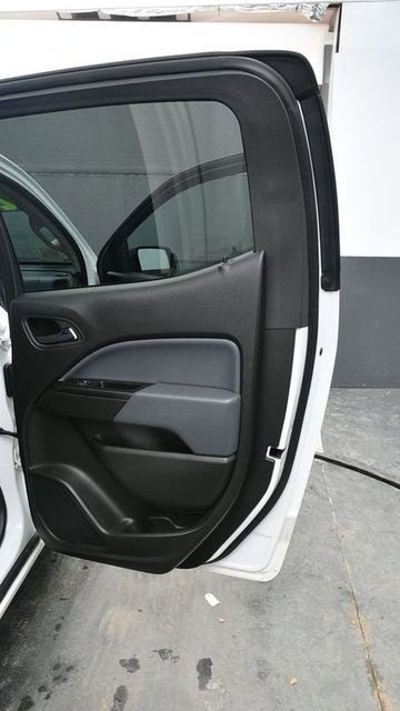 Used 2022 Chevrolet Colorado Z71 w/ Safety Package image 22