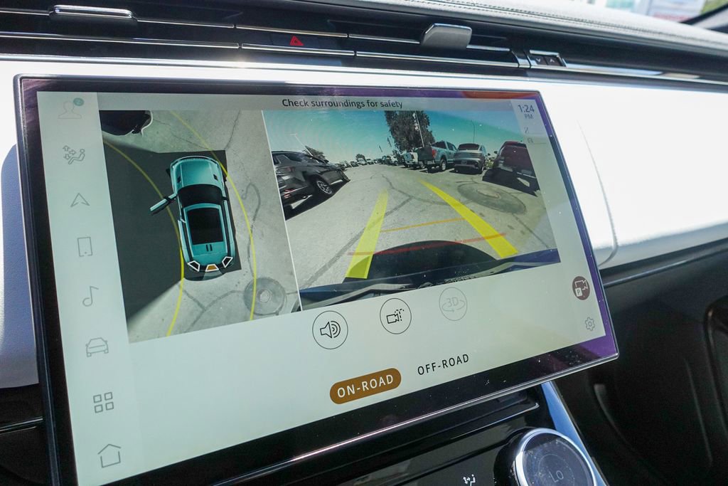 Used 2023 Land Rover Range Rover Sport SE image 25