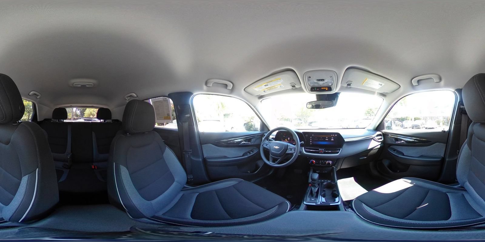 Used 2025 Chevrolet TrailBlazer LT FWD image 40