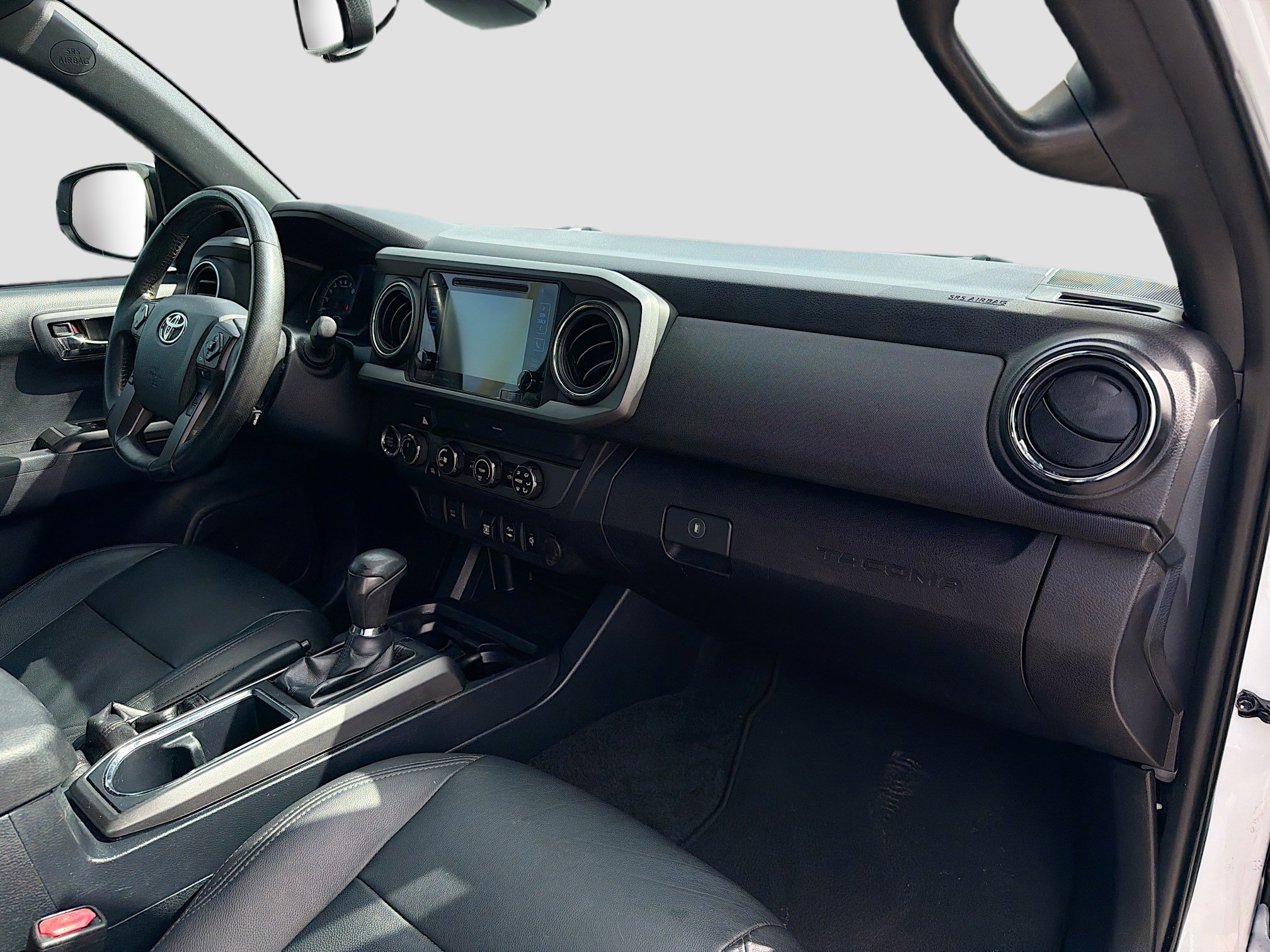 Used 2019 Toyota Tacoma TRD Off-Road AWD/4WD image 14