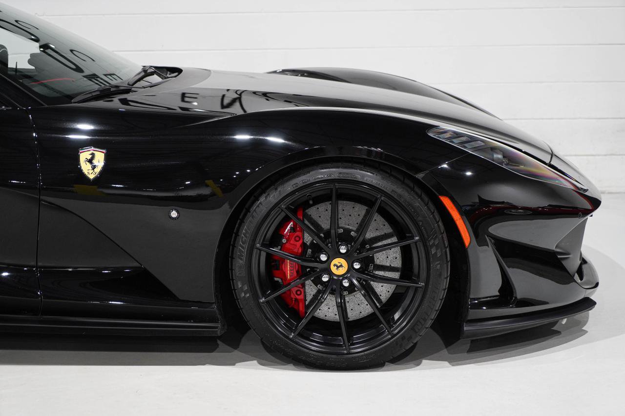 Used 2019 Ferrari 812 Superfast RWD image 23