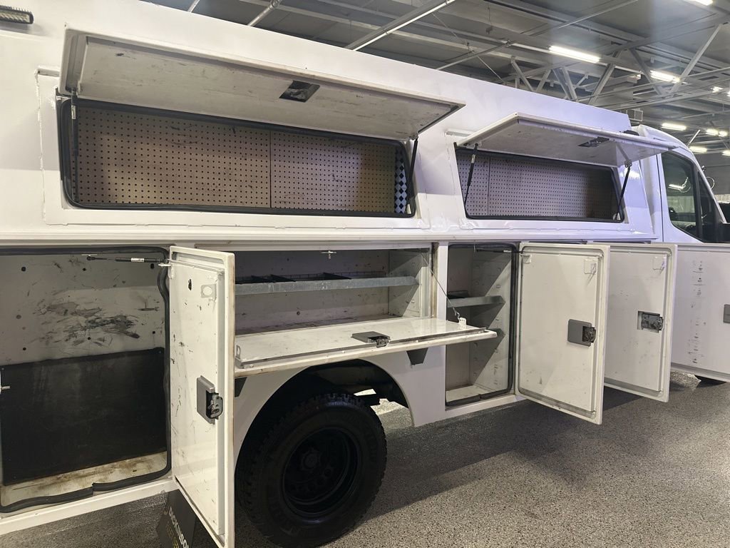 Used 2019 Freightliner Sprinter 3500 w/ Premium Package image 11
