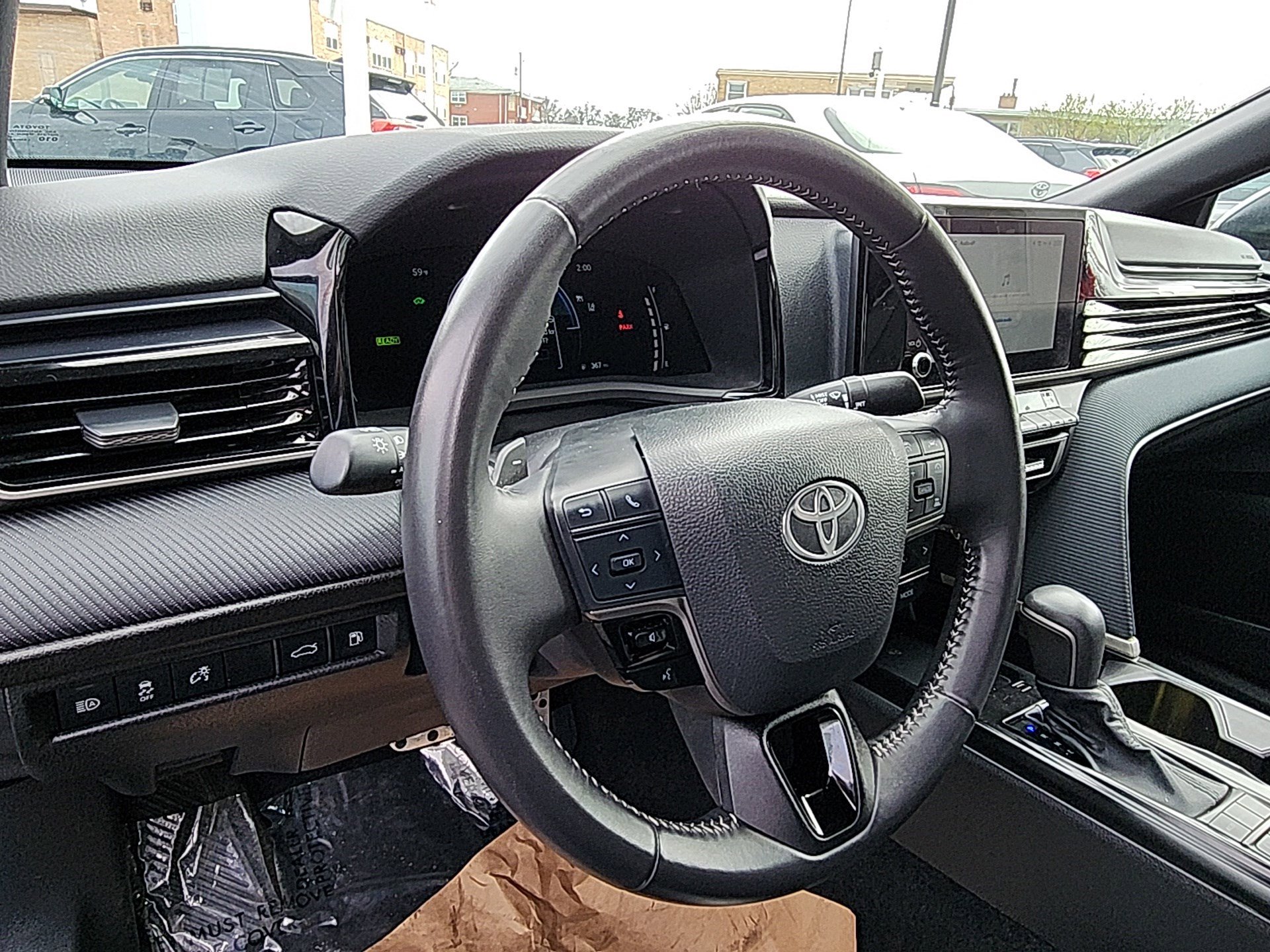 Certified 2025 Toyota Camry SE image 11