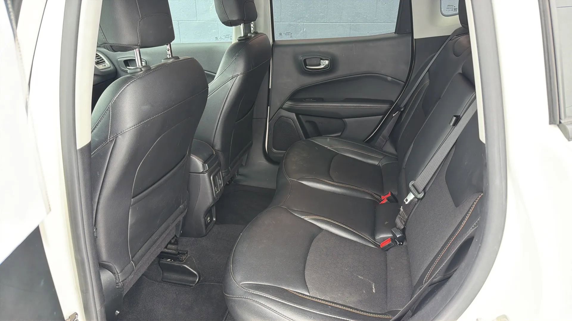 Used 2020 Jeep Compass Latitude image 16