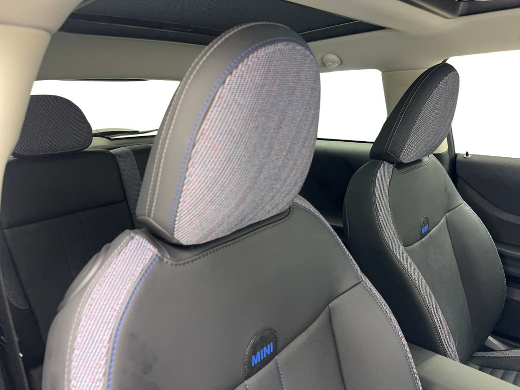 Used 2025 MINI Cooper S image 41