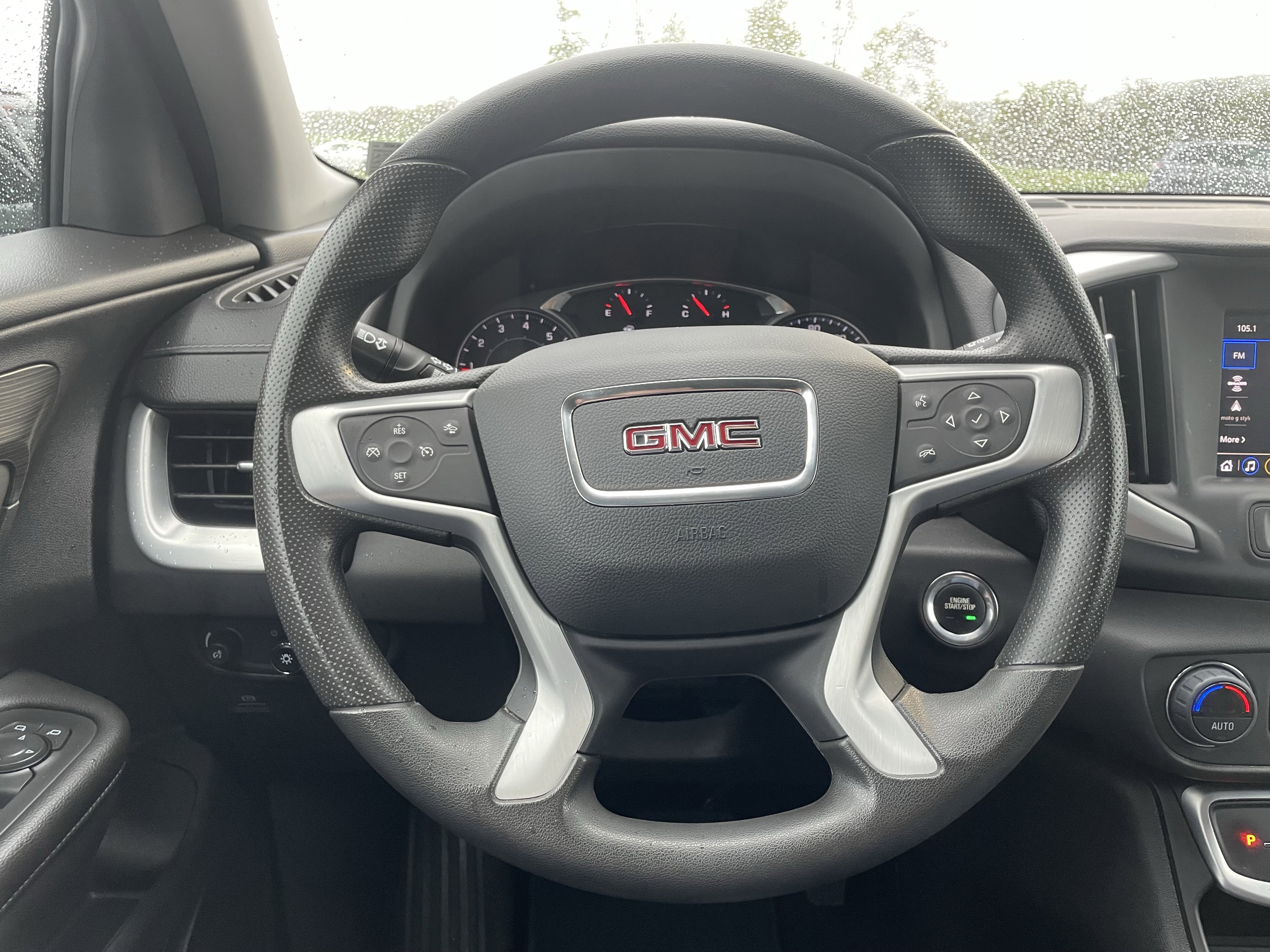 Used 2023 GMC Terrain SLE w/ Driver Convenience Package AWD/4WD image 17