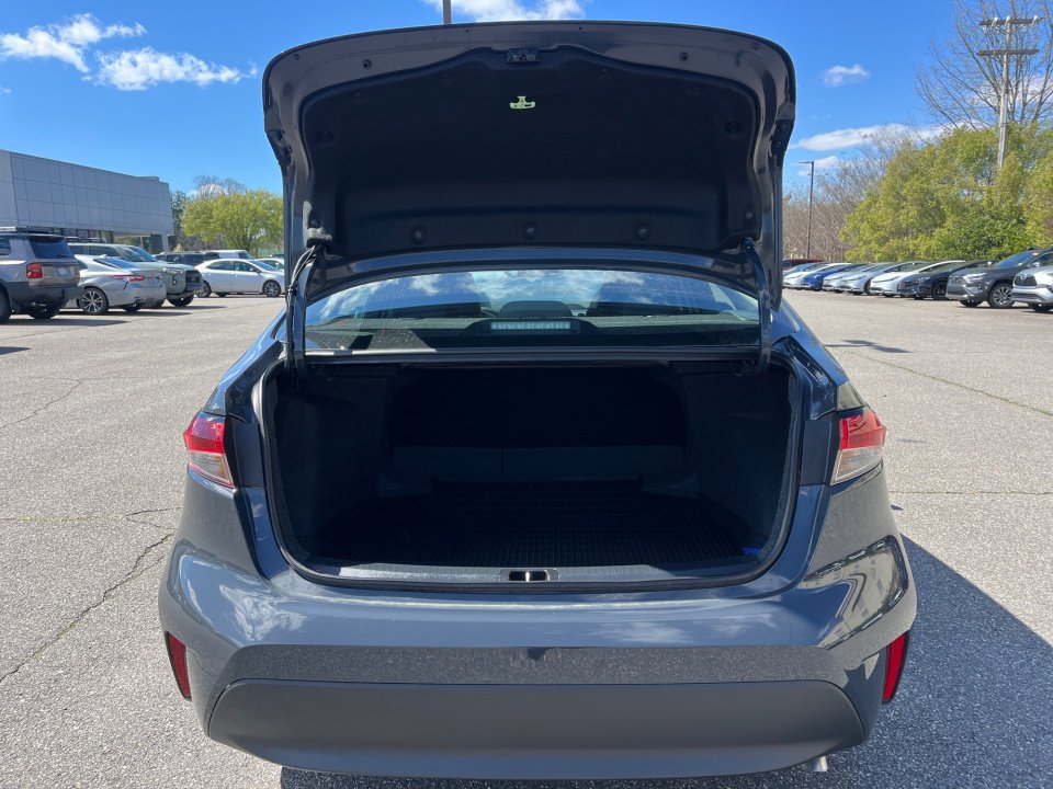 Used 2026 Toyota Corolla LE w/ LE Premium Package image 19