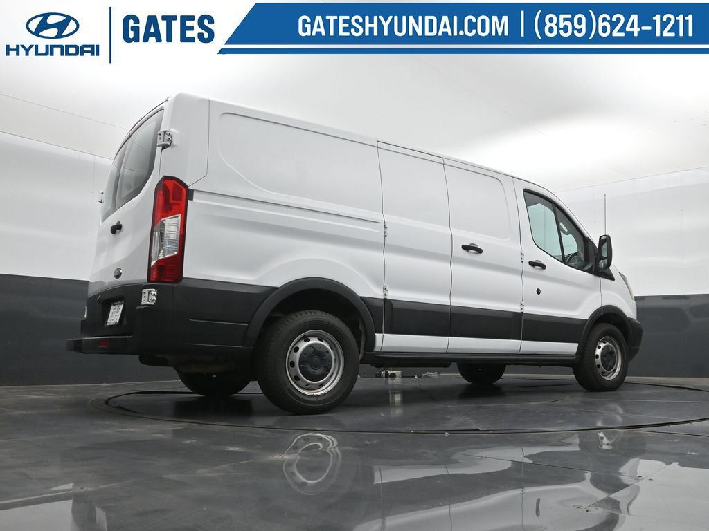 Used 2017 Ford Transit 150 130 Low Roof RWD image 34