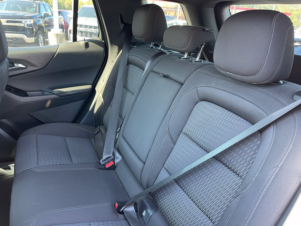 Used 2026 Chevrolet Equinox LT FWD image 13