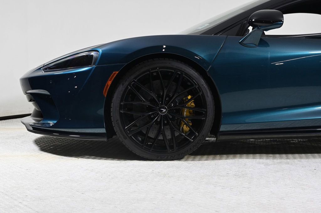 Used 2023 McLaren GT image 25