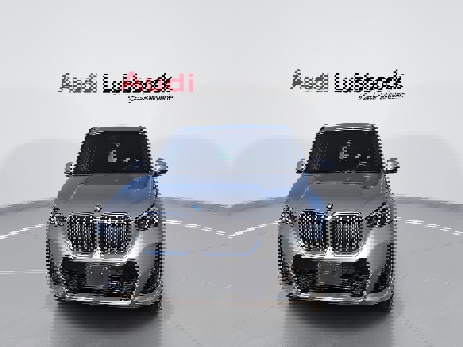 Used 2025 BMW X1 xDrive28i image 3