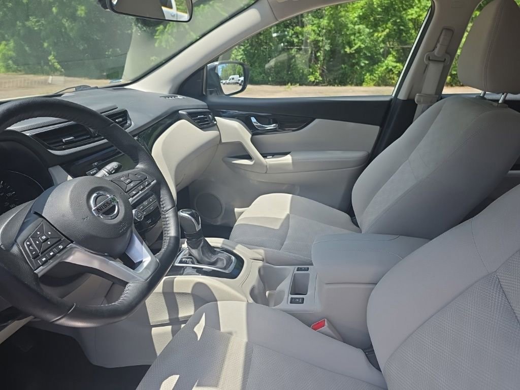 Used 2021 Nissan Rogue Sport SV AWD/4WD image 11