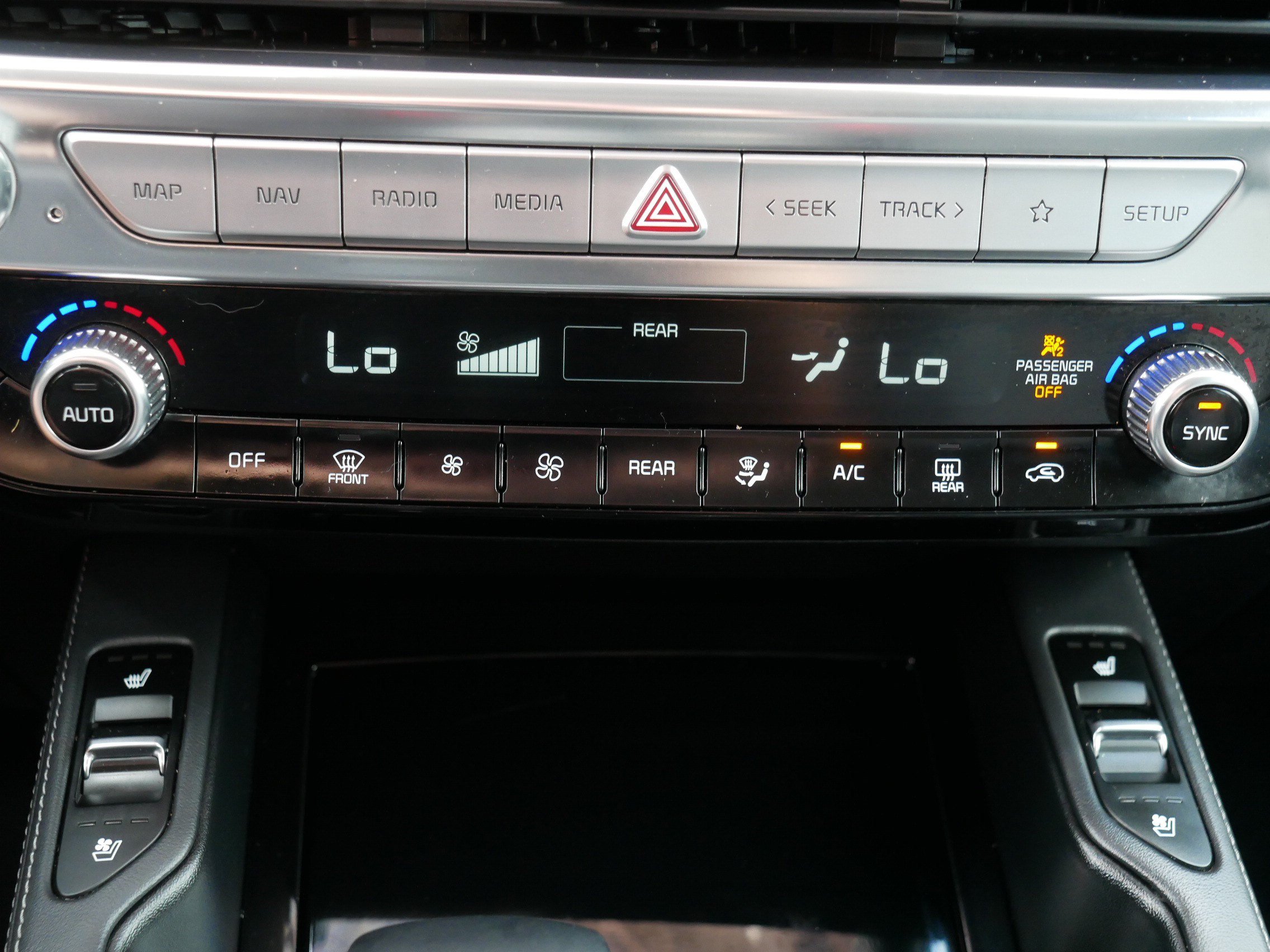 Certified 2022 Kia Telluride SX w/ SX Prestige Package AWD/4WD image 23