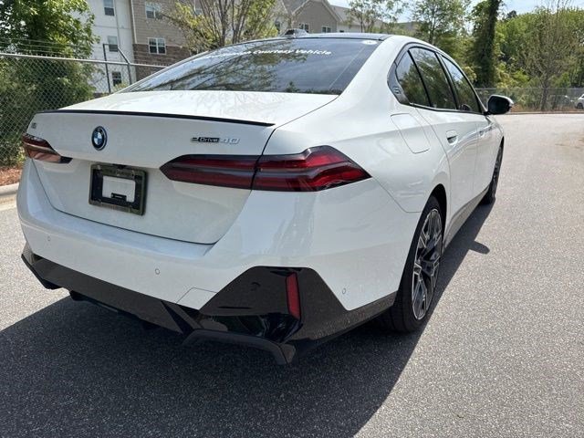 Certified 2025 BMW i5 eDrive40i w/ M Sport Package image 12