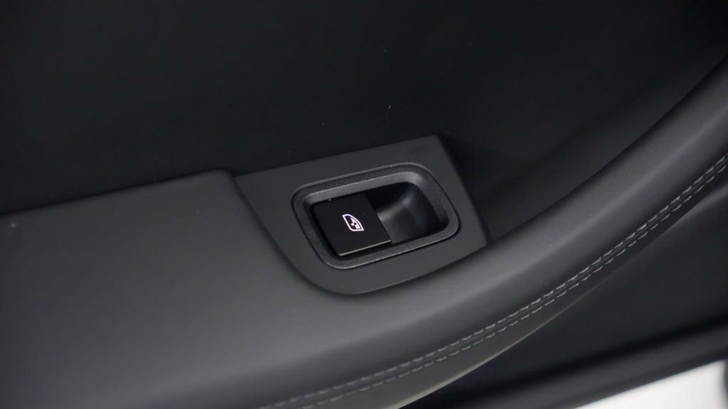 New 2025 Porsche Panamera Turbo AWD/4WD image 16