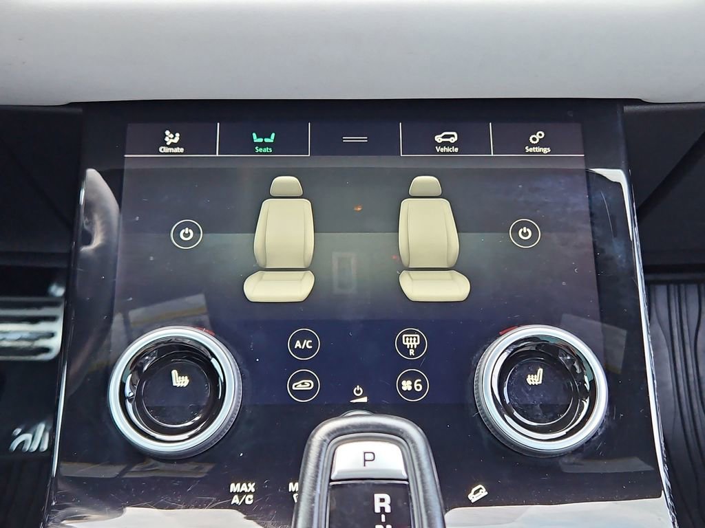 Used 2020 Land Rover Range Rover Evoque First Edition image 18