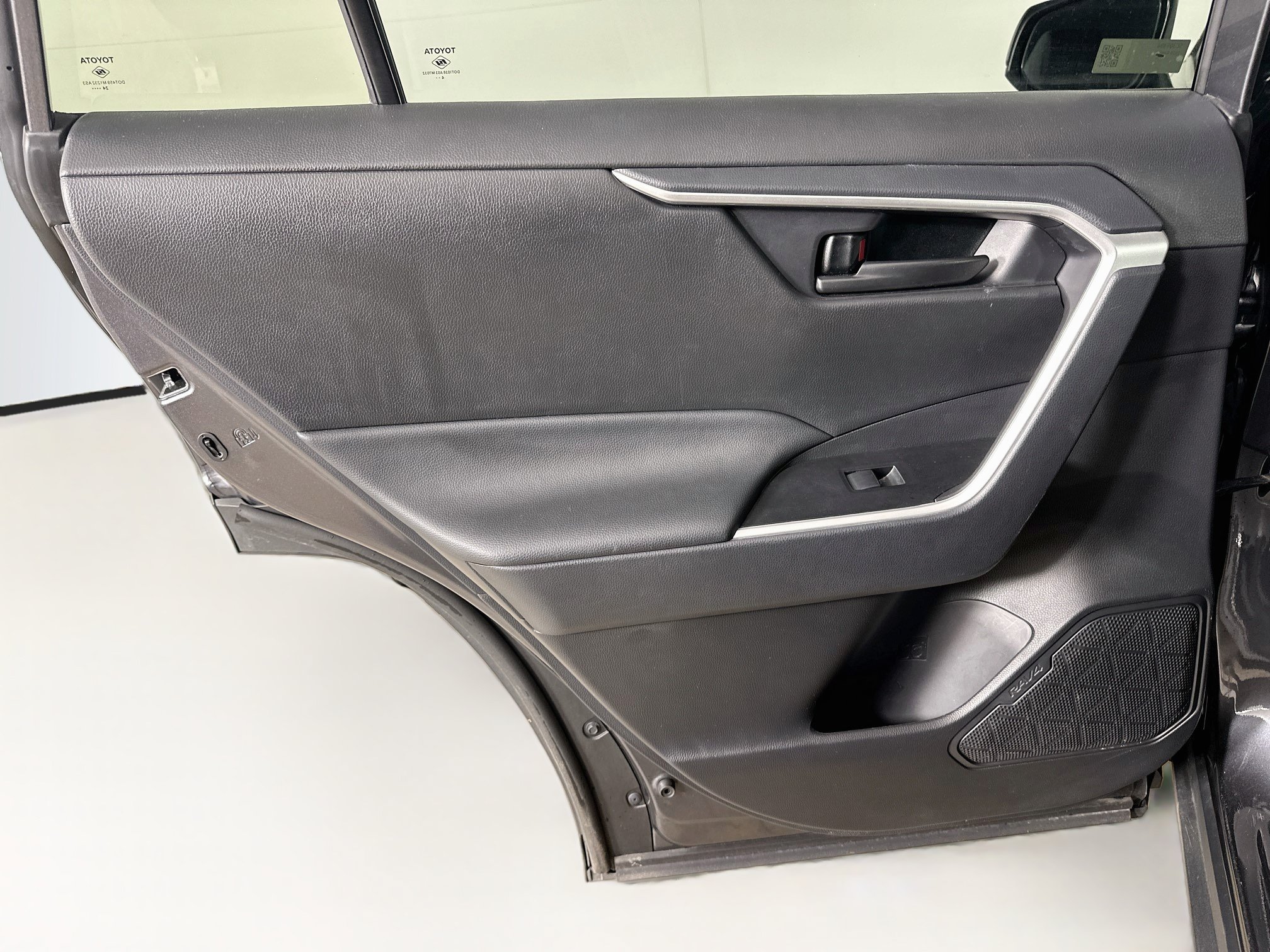Used 2025 Toyota RAV4 LE FWD image 25