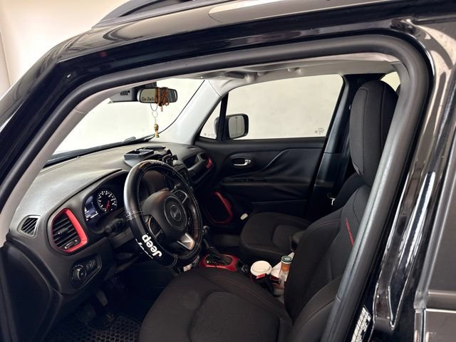 Used 2017 Jeep Renegade Trailhawk w/ Cold Weather Group II AWD/4WD image 5