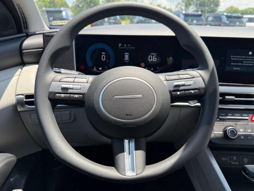 Certified 2025 Hyundai Tucson SE AWD/4WD image 13