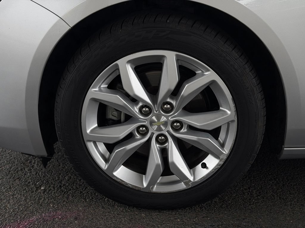 Used 2017 Chevrolet Impala LT FWD image 57