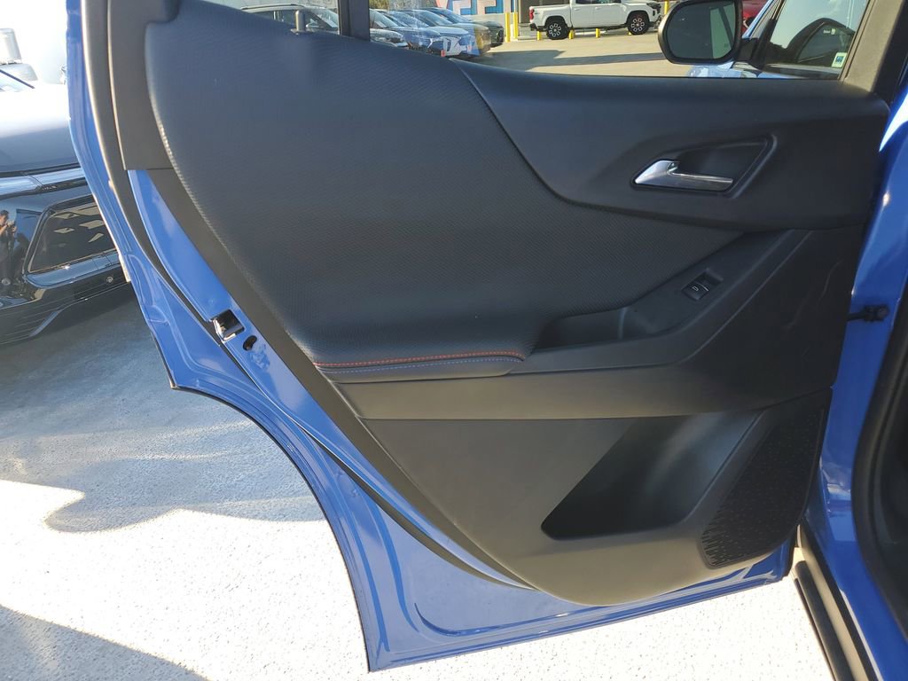 Used 2025 Chevrolet Equinox RS image 16