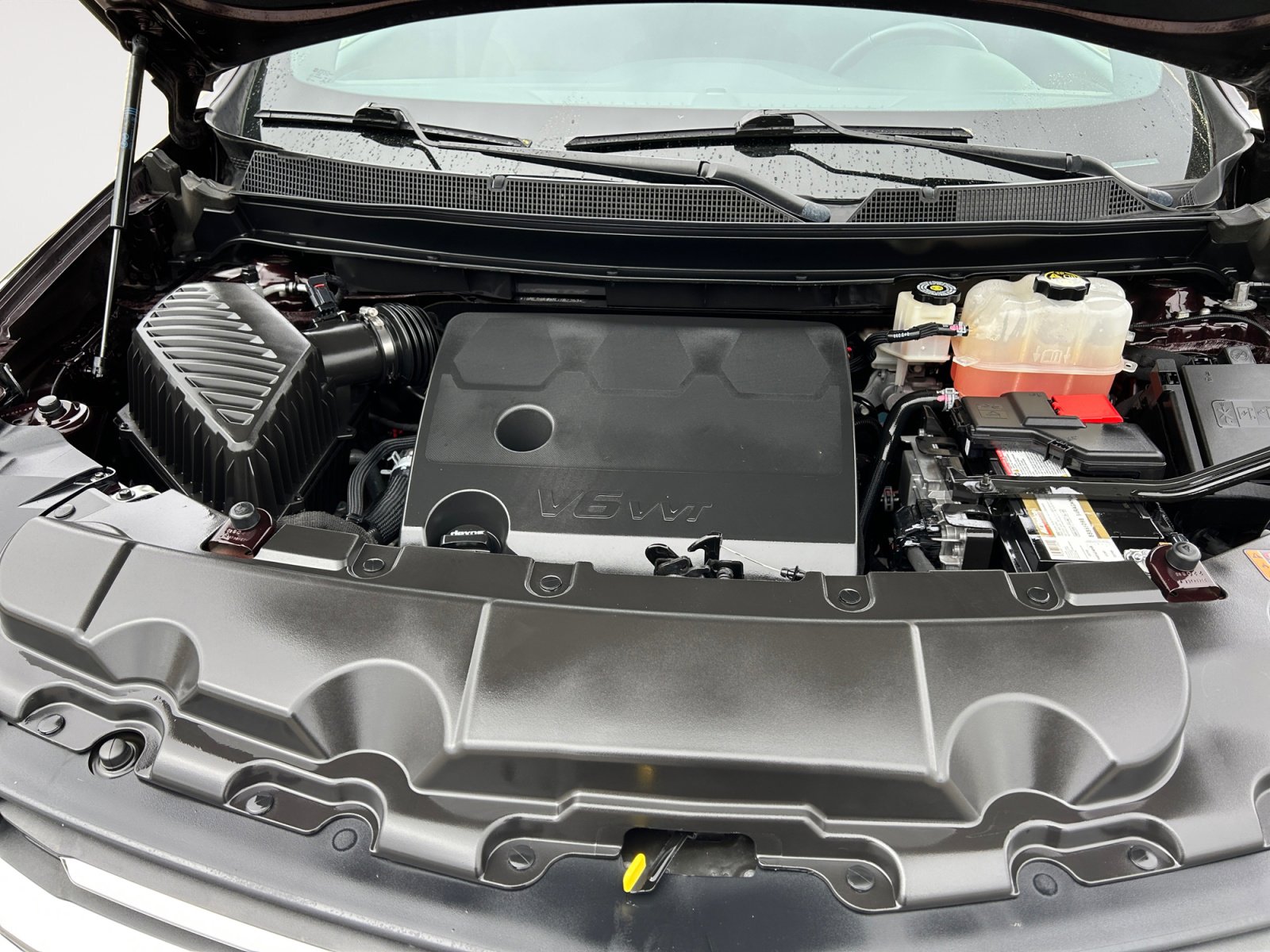 Used 2022 Chevrolet Traverse LT image 25