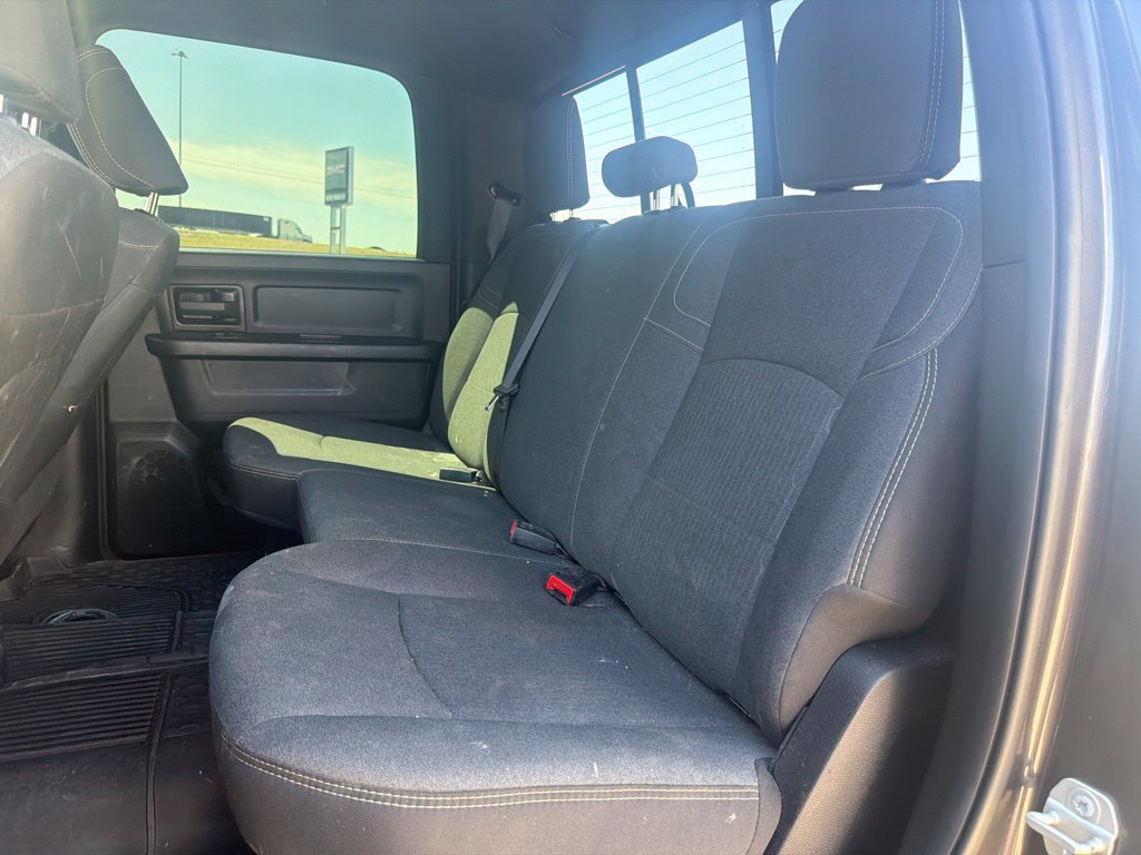Used 2024 RAM 2500 Tradesman w/ Chrome Appearance Group AWD/4WD image 14