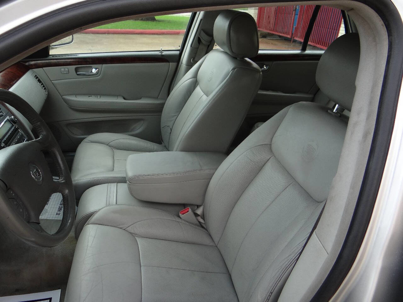 Used 2007 Cadillac DTS Luxury I w/ Sun And Sound Package FWD image 22