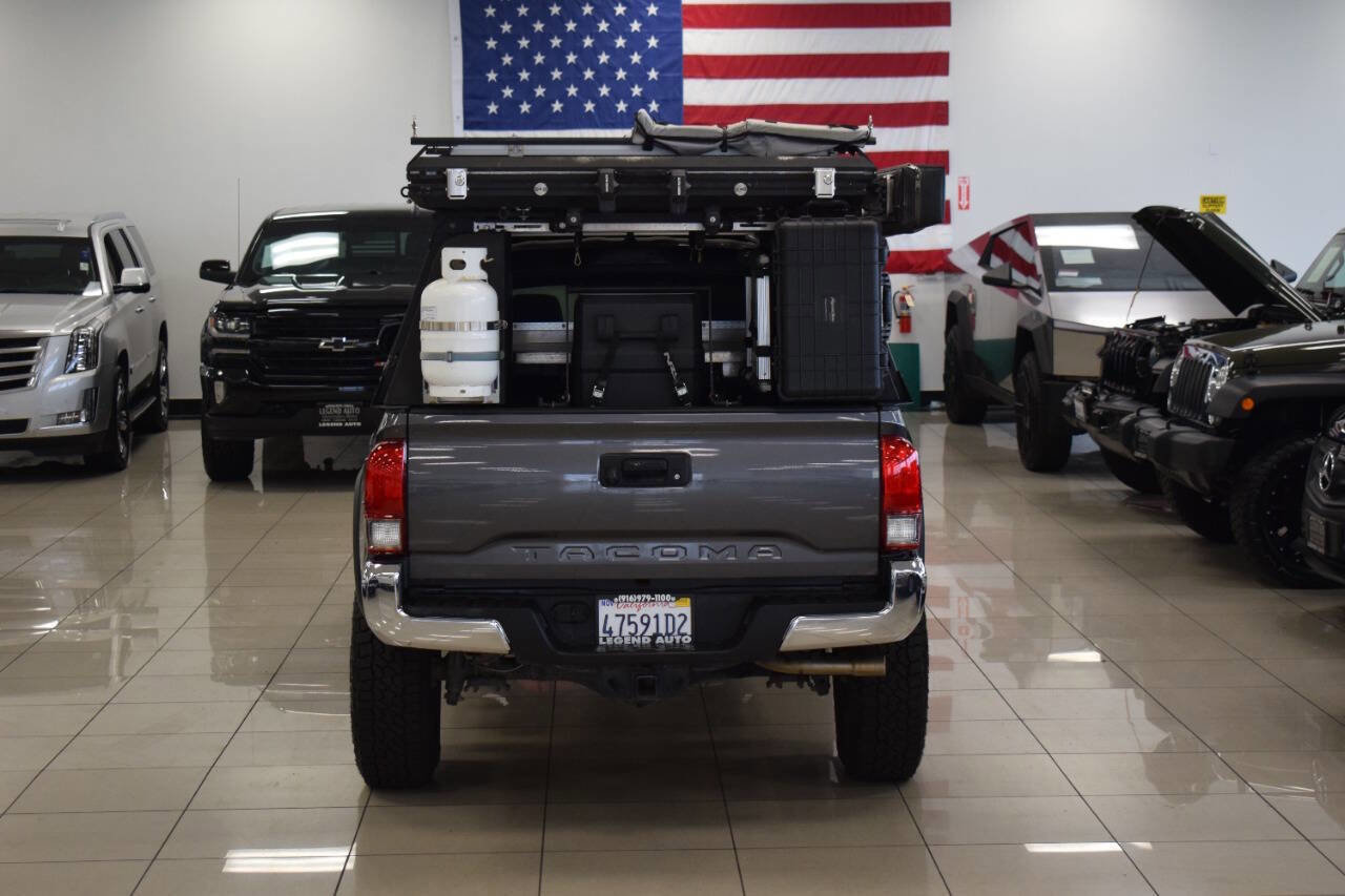 Used 2017 Toyota Tacoma TRD Off-Road image 23