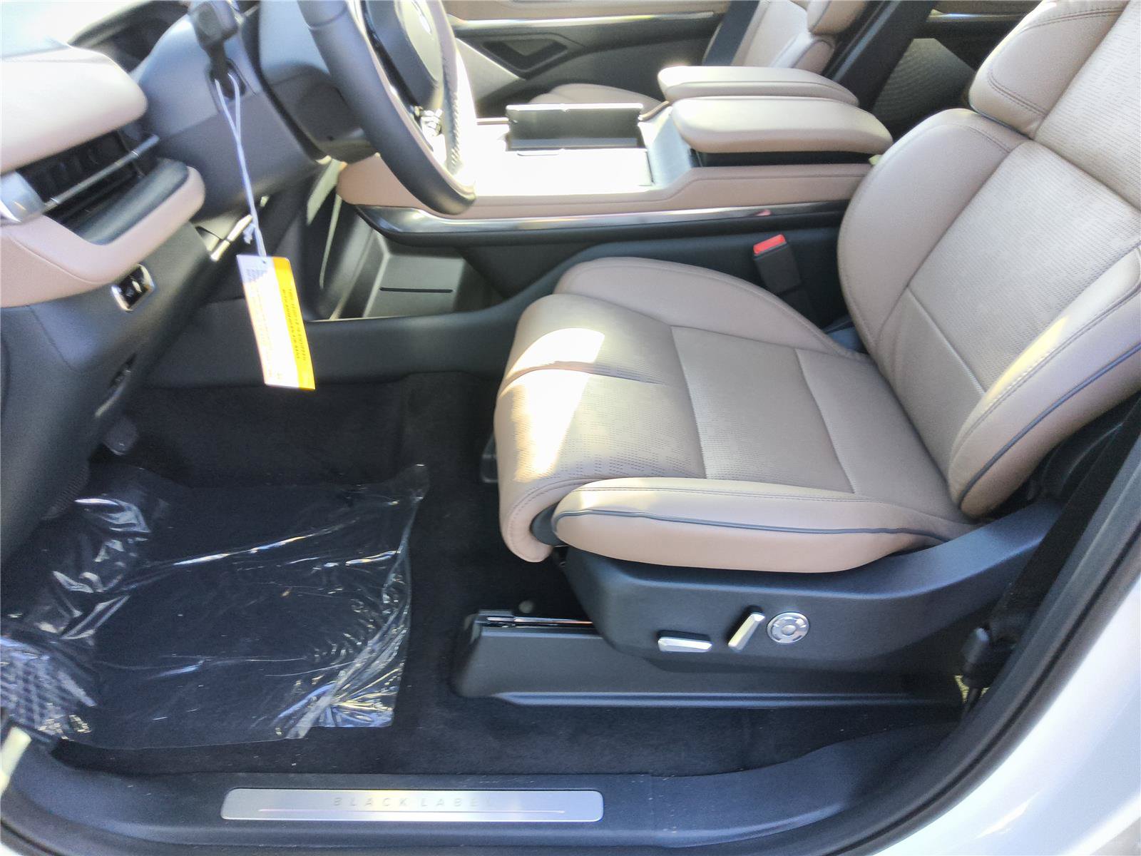 New 2027 Lincoln Navigator Black Label AWD/4WD image 14