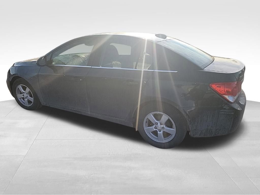 Used 2016 Chevrolet Cruze LT image 12