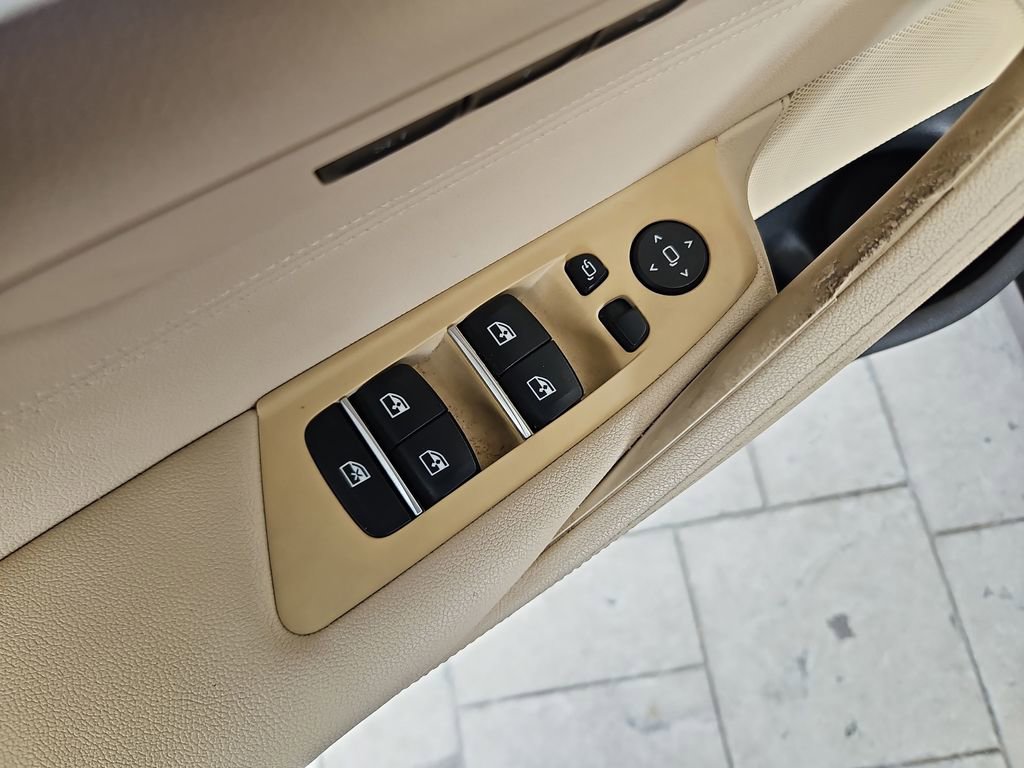 Used 2019 BMW 530i xDrive w/ Convenience Package AWD/4WD image 28