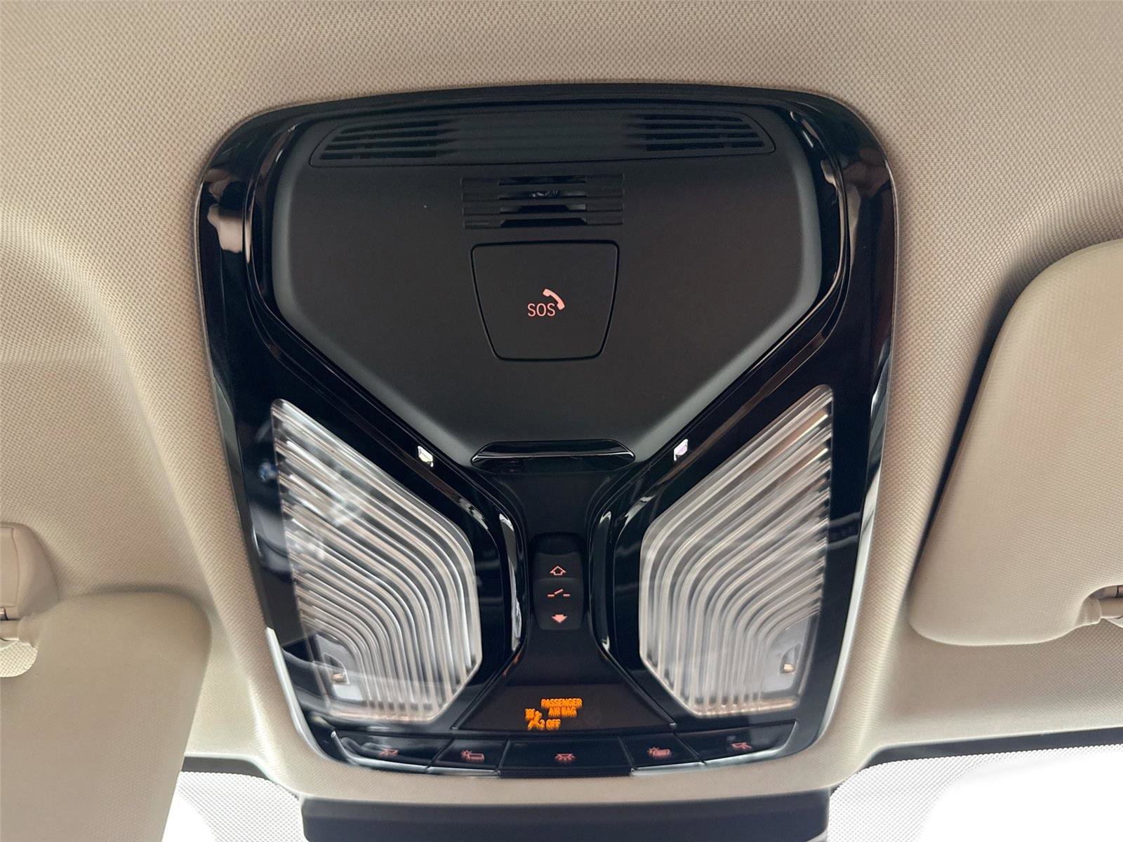 Used 2023 BMW X7 xDrive40i w/ Premium Package image 23